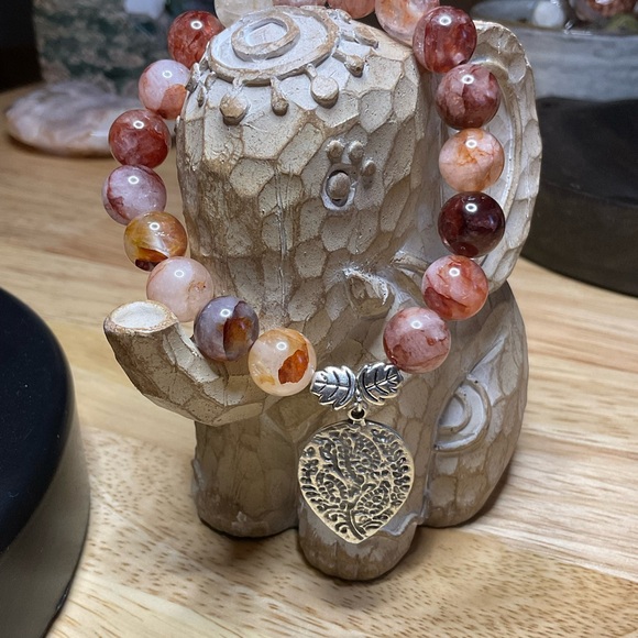 Natural Red Hematoid "Fire" Quartz 10mm with Silver Spacers and Leaf Cha… - Picture 7 of 7